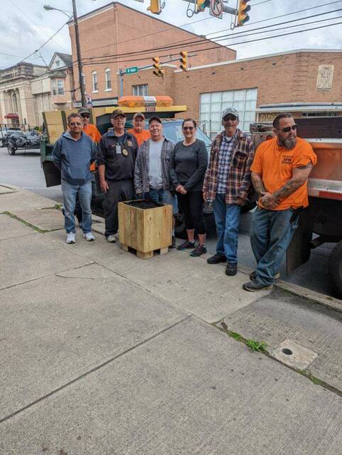 <p>The group representing Plymouth Alive that installed 16 new flower planter boxes on Main Street are, from left: Joe Letteer, Nick Stull (DPW), Earl Cunningham, John Rhodes (DPW), Frank Meredick, Janet Dixon, Bill Dixon, and Jarrid Shulla (DPW).</p>
<p>Submitted Photo</p>