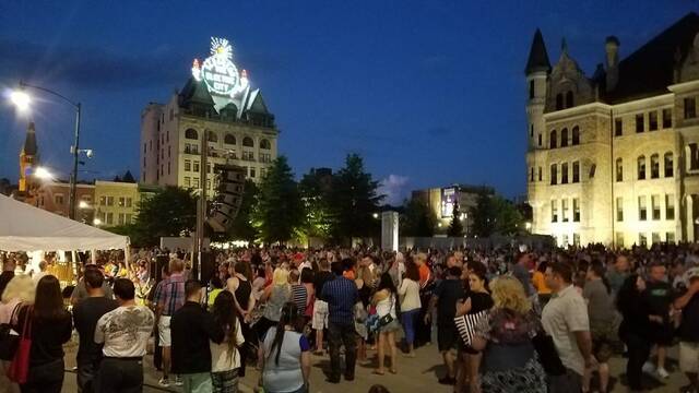 <p>Photo Credit — Scrantastic Spectacular</p>