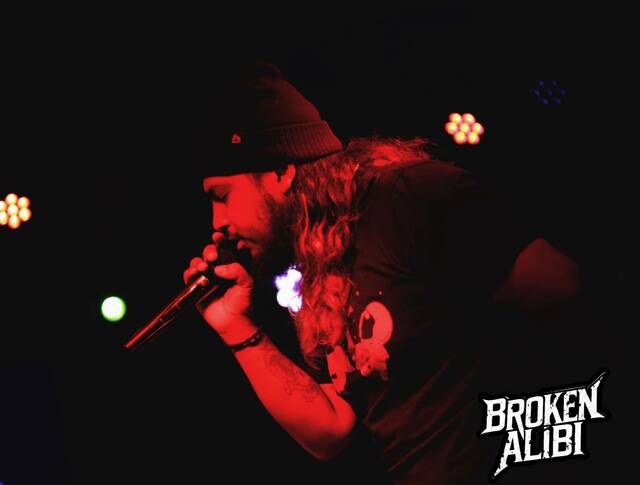 Broken Alibi was started at the end of 2024 by Gus The Savage, who transitioned from a hip-hop artist to a rock musician.
<em>Photo Credit — Rich Howells, NEPA Scene.</em>